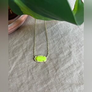 KENDRA SCOTT - Neon Green Yellow & Gold
Pendant Necklace - SOLD OUT